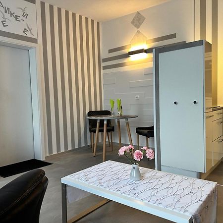 Apartament Fewo Blankenese Im Haus Luehegarten Grünendeich Zewnętrze zdjęcie